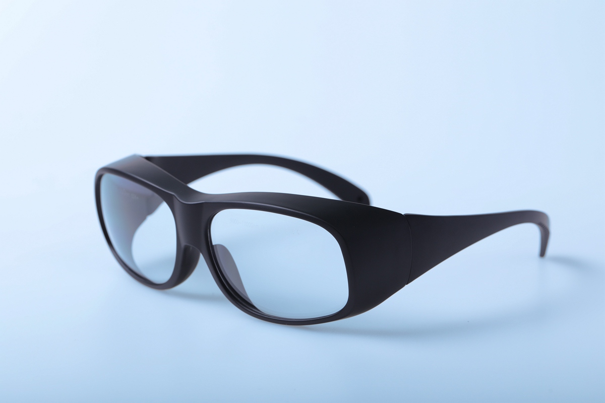 laser protective eyewear